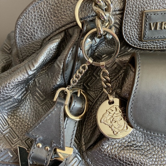 Authentic Versace shoulder bag - Picture 2 of 16